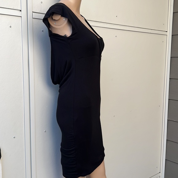 Black drape back grommets dress sizeSP - Picture 2 of 6
